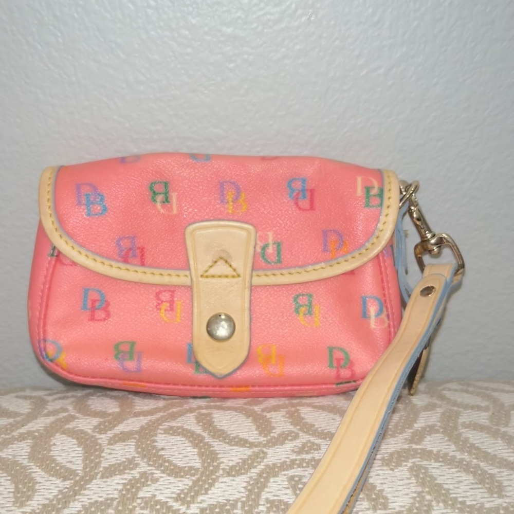 Dooney and Bourke wristlet